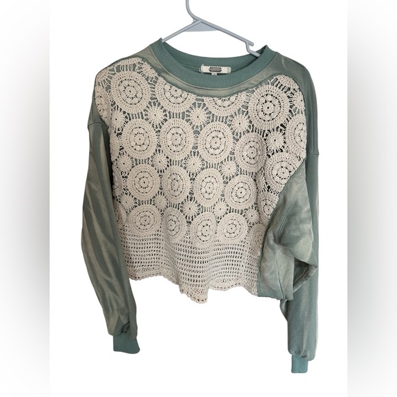 gimmicks by BKE Tops - Gimmicks by BKE Green and Cream Crochet Sweatshirt